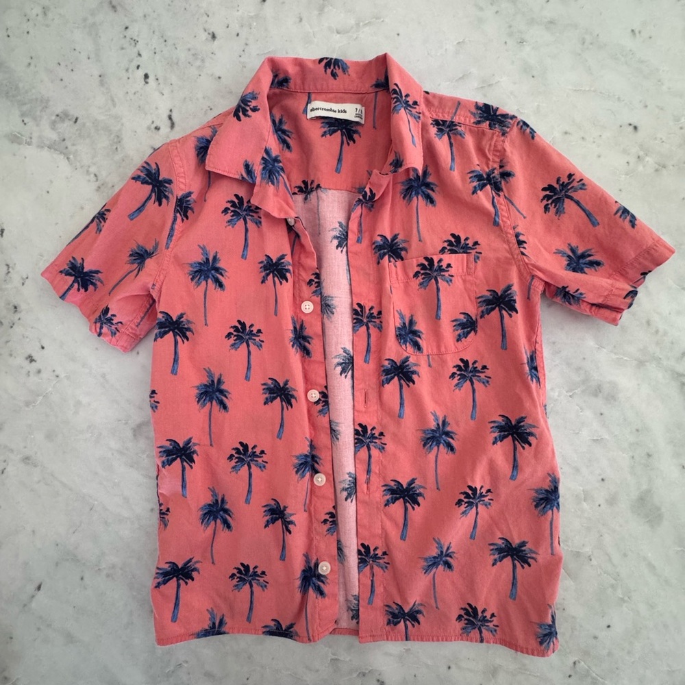 Abercrombie Kids Boys Pink and Blue Palm Tree Shirt Size 7/8